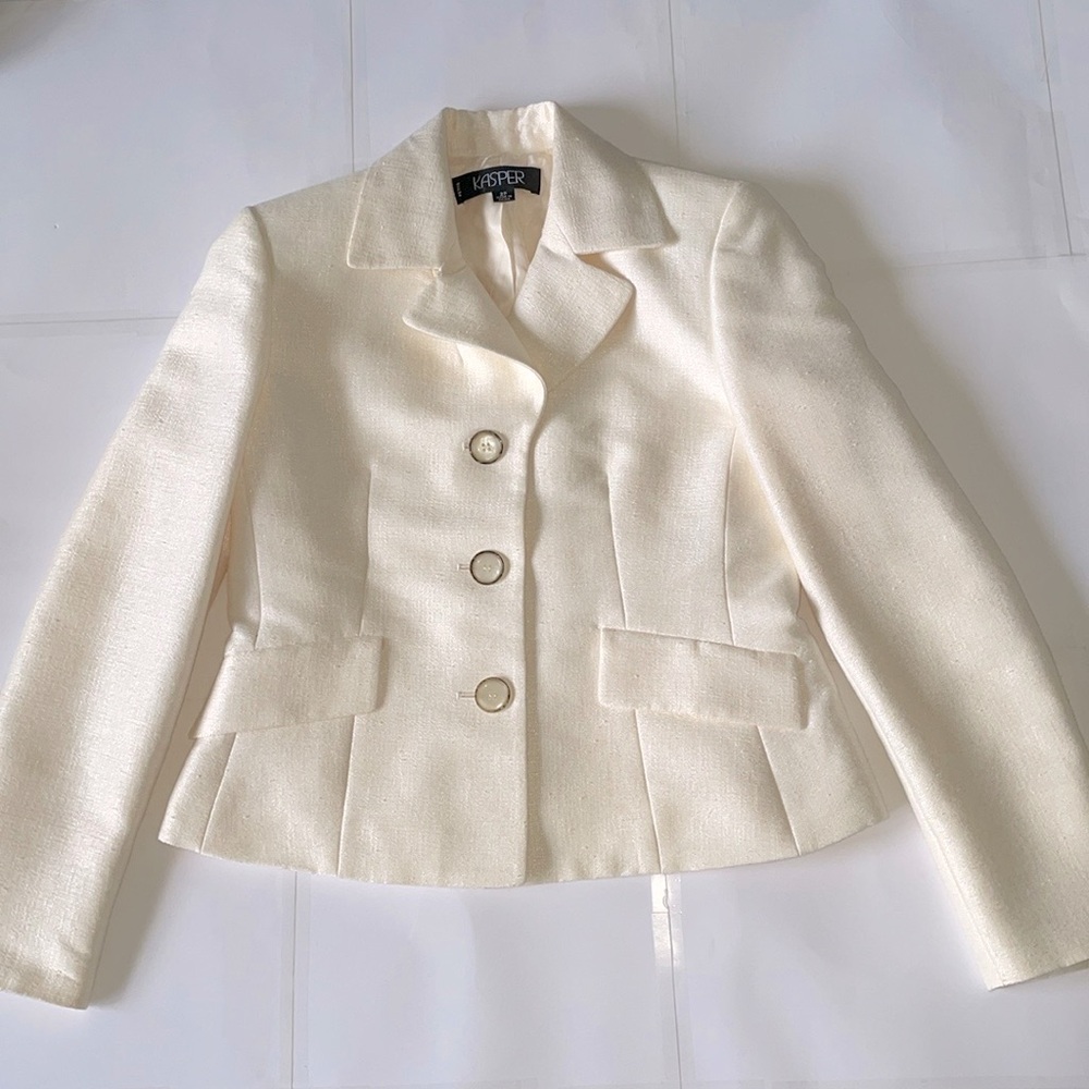 Kasper Vintage Petite’s Woman’s Short Textured Blazer